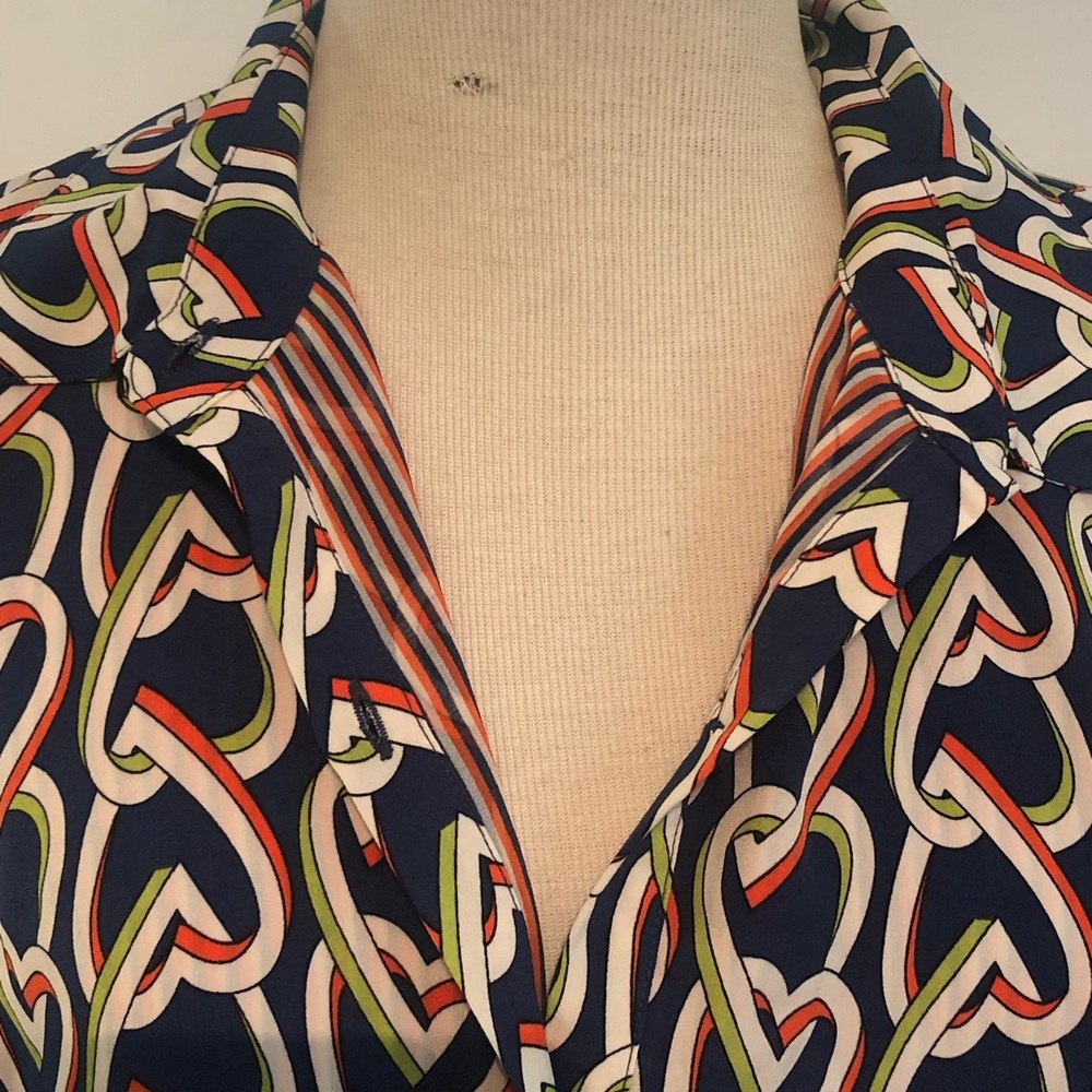 Cabi - Sleeveless and lightweight this dress is perfect for hot summer days.
